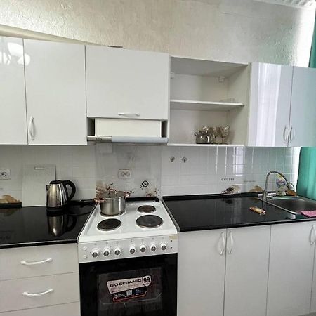 2-Room Apartment Mossovet Бішкек Екстер'єр фото